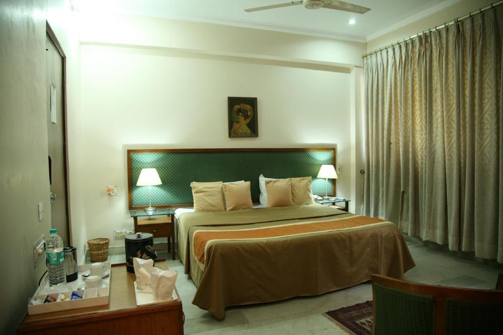 The Royal Residency Hotel Új-Delhi Szoba fotó