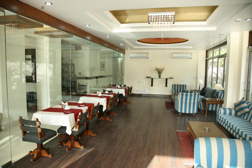 The Royal Residency Hotel Új-Delhi Kültér fotó